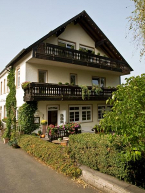 Отель Landhaus Bad Bertrich  Бад-Бертрих